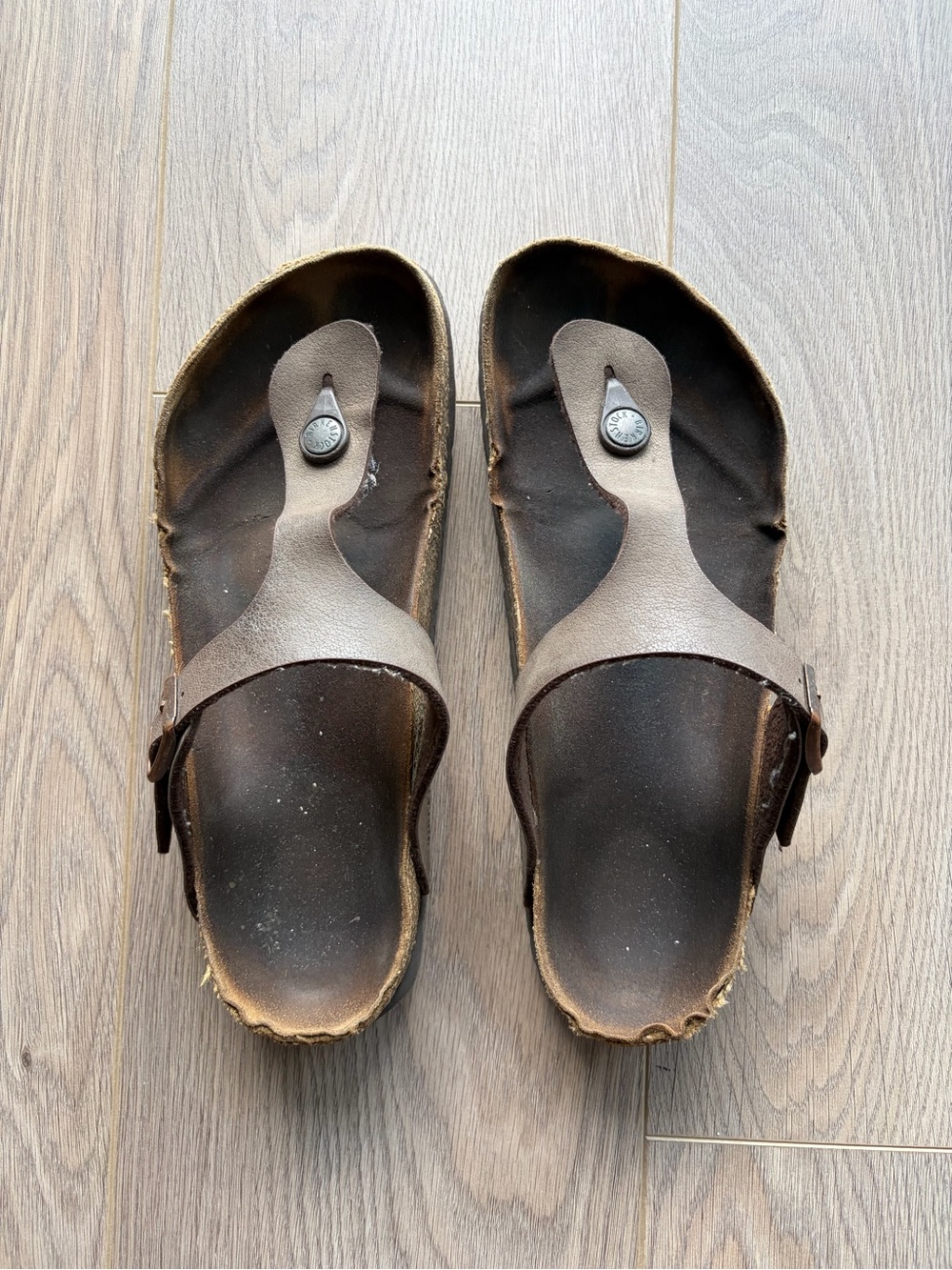 🤎 Birkenstock Brown Leather Toe-Post Sandals – Size 8.5 🤎